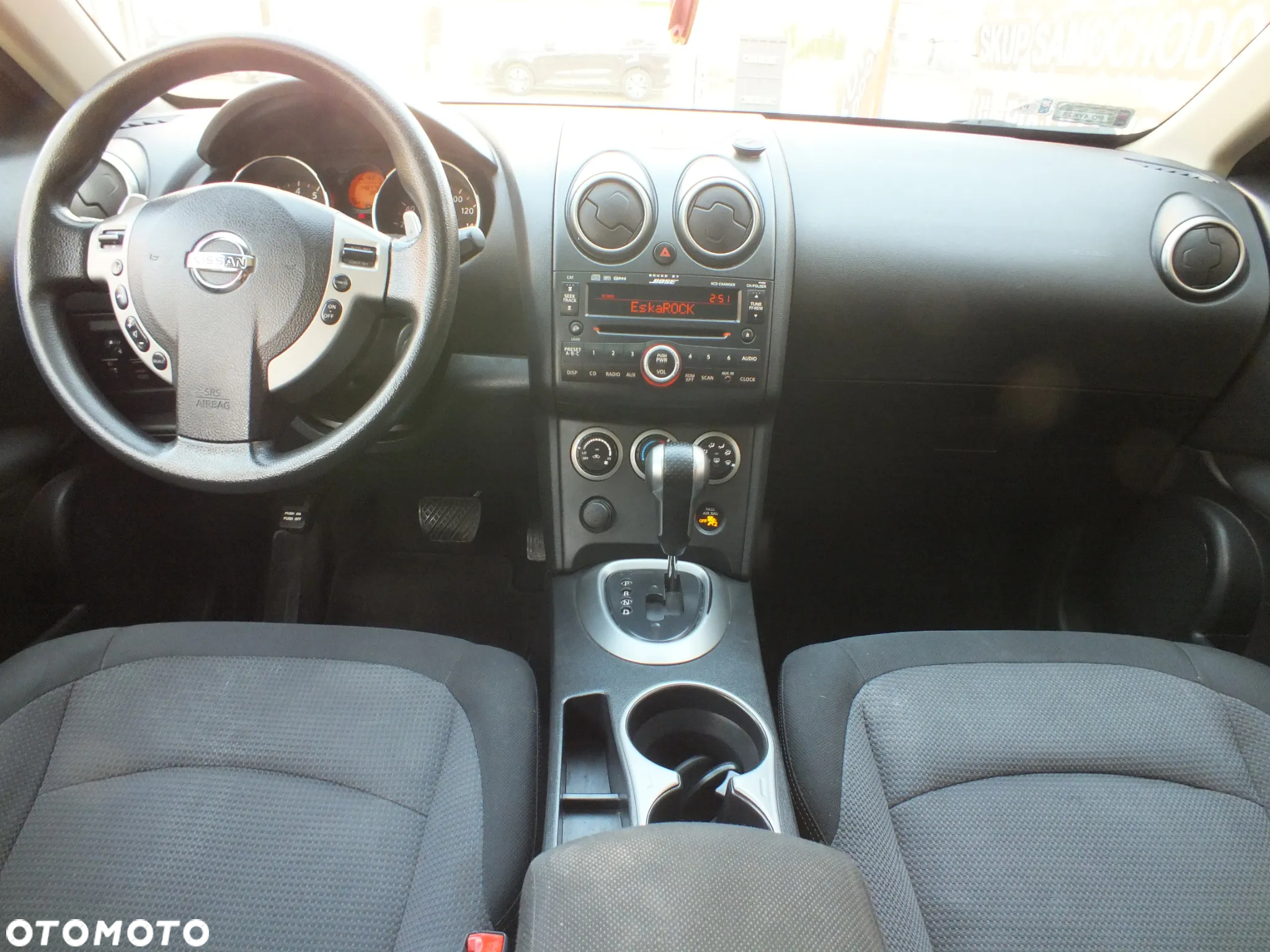Nissan Rogue - 9
