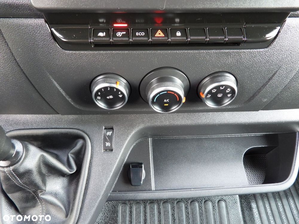Renault MASTER PLANDEKA 10 PALET WEBASTO TEMPOMAT LEDY PNEUMATYKA KLIMATYZACJA  165KM - 35