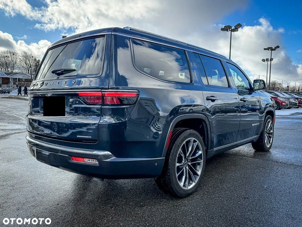 Jeep Wagoneer - 3