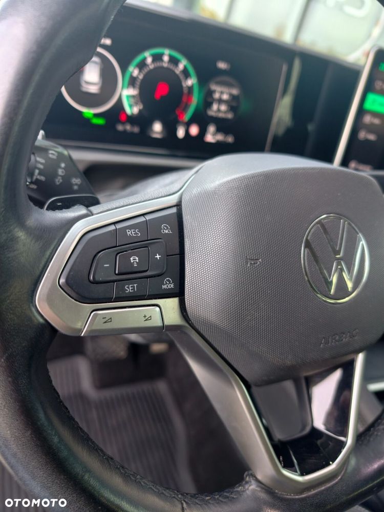 Volkswagen Tiguan - 11