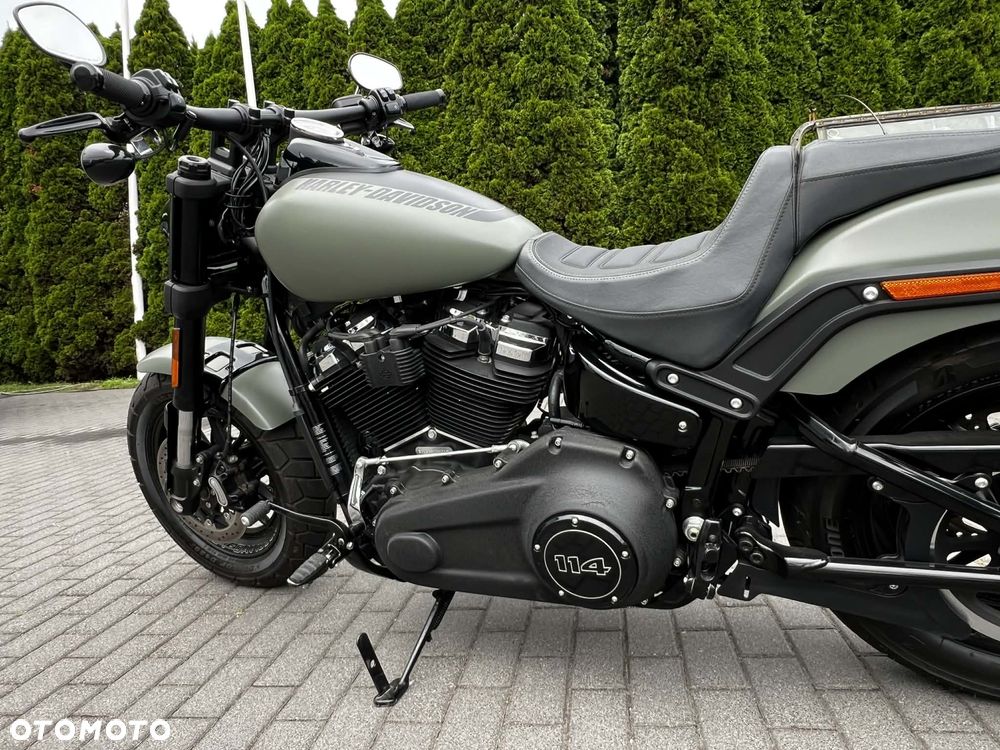 Harley-Davidson Softail Fat Bob - 13