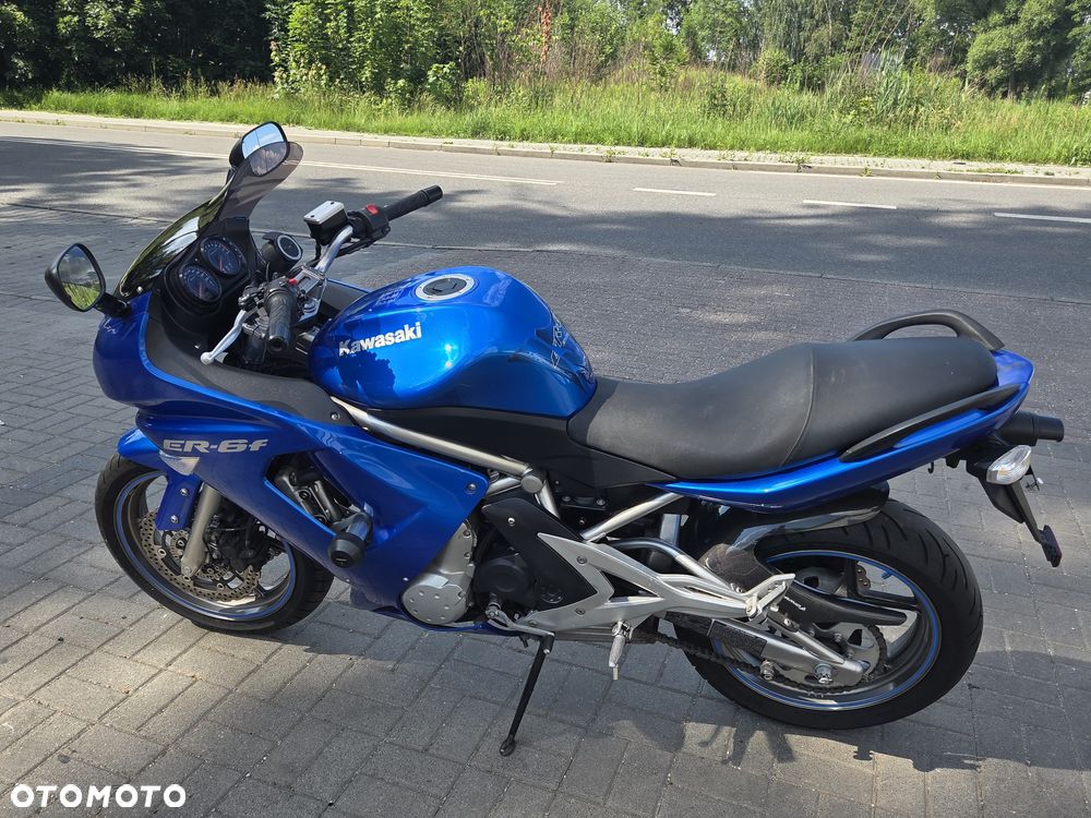Kawasaki ER - 24
