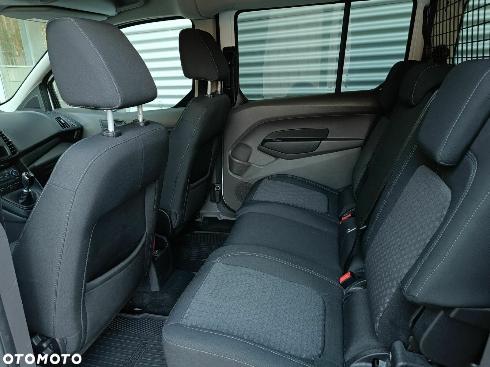 Ford Transit Connect - 27