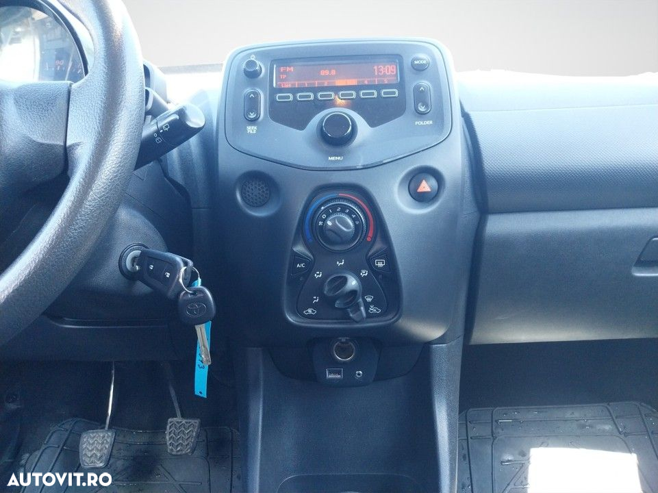 Toyota Aygo - 15