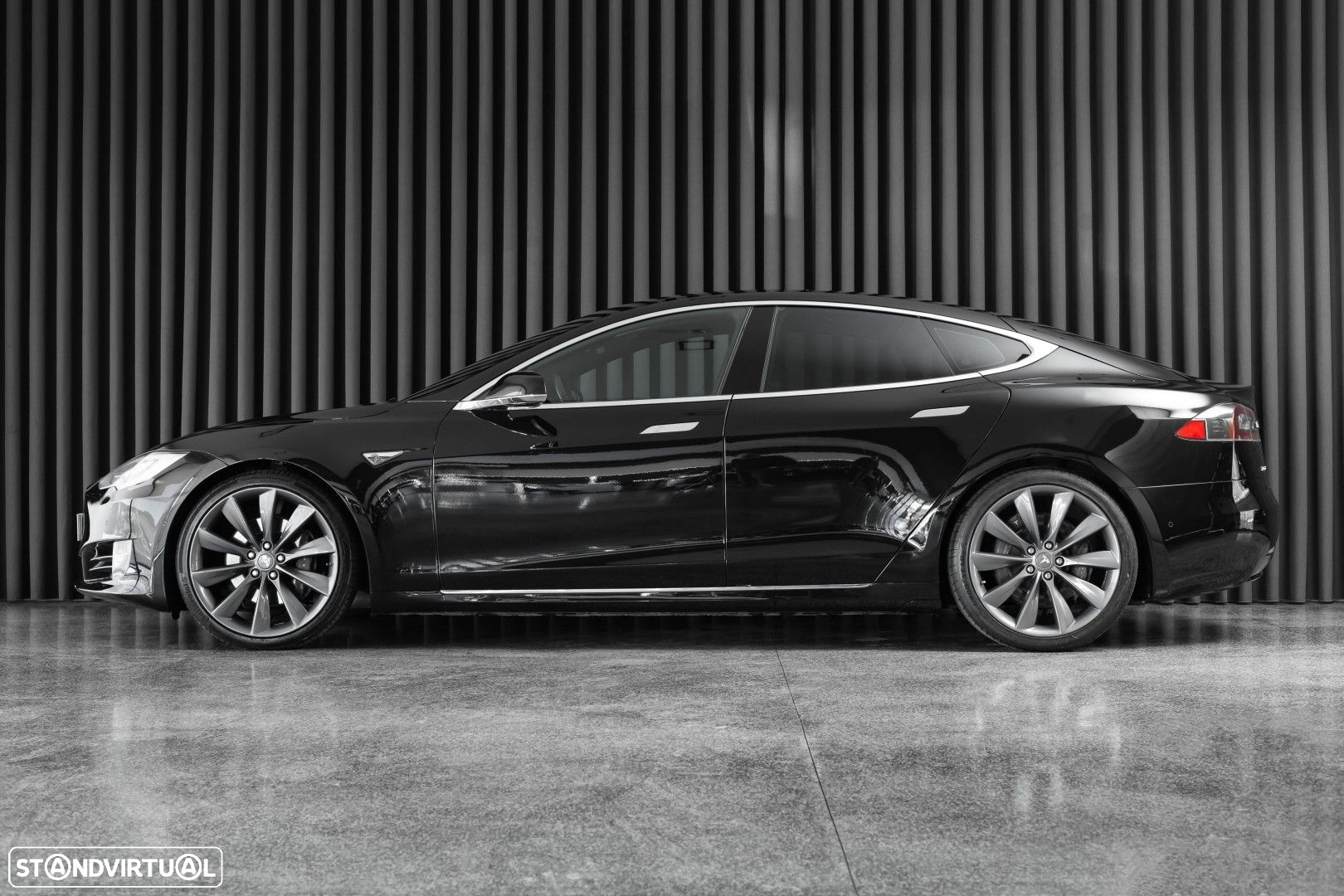 Tesla Model S 90D - 3