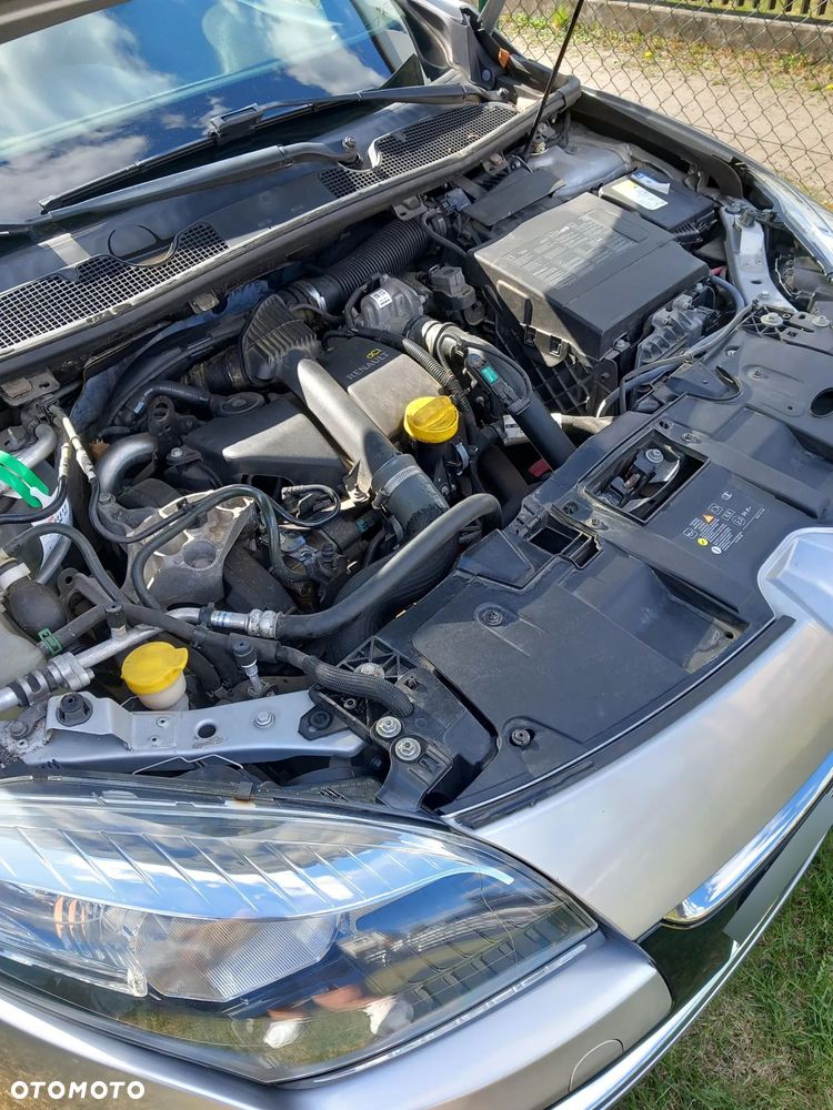 Renault Megane dCi 90 FAP Paris - 10