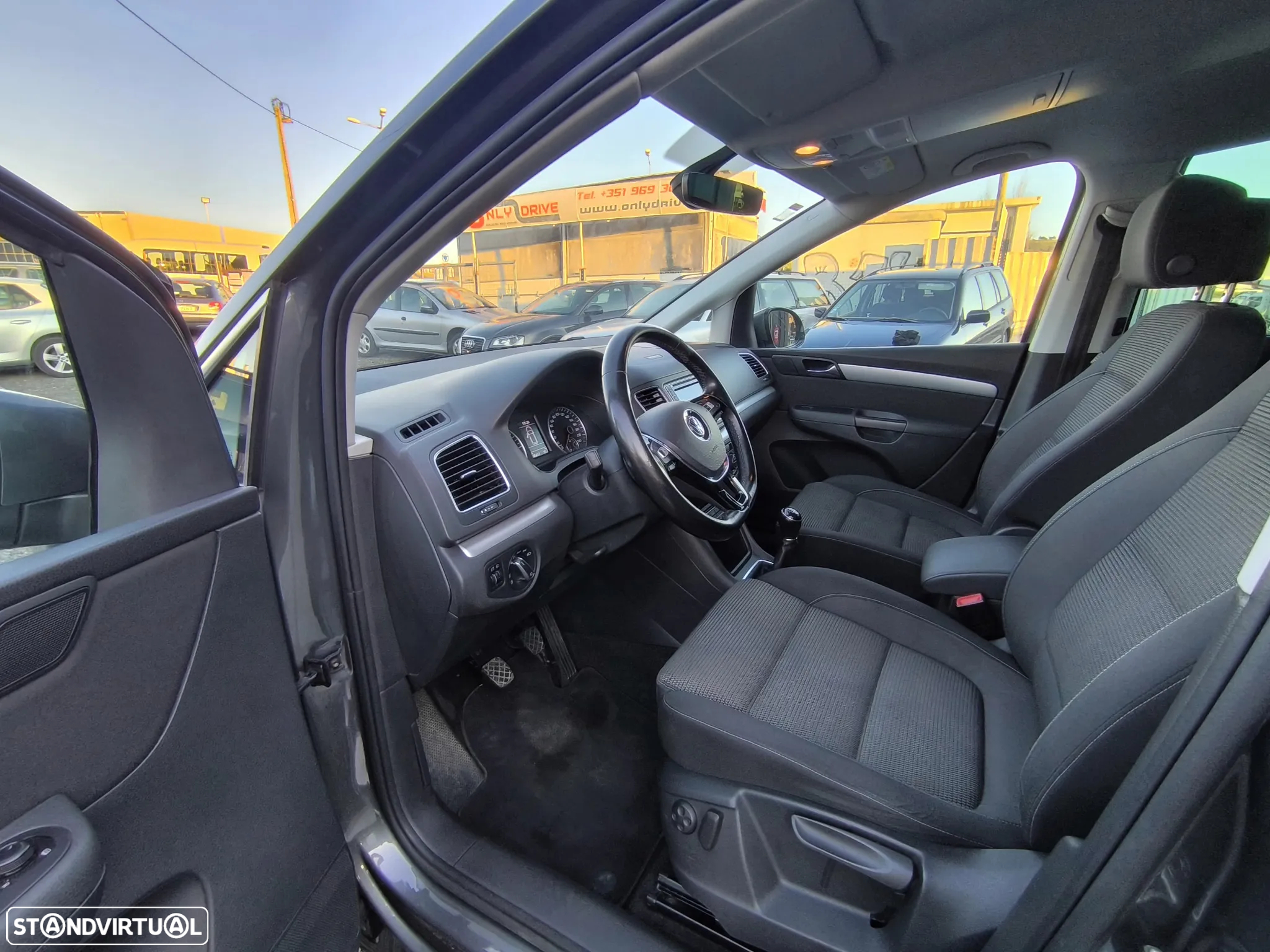 VW Sharan 2.0 TDI Blue Confortline - 4