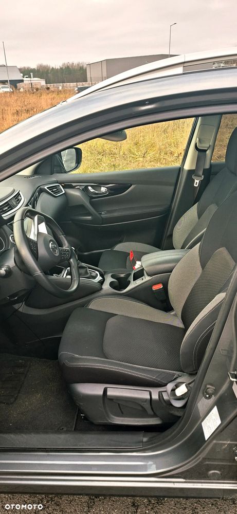Nissan Qashqai 1.3 DIG-T DCT N-CONNECTA - 10