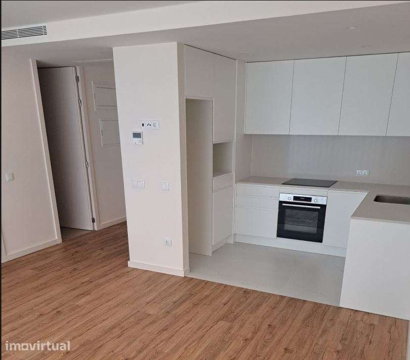Apartamento T1 C/ Garagem Fechada - Grande imagem: 4/18