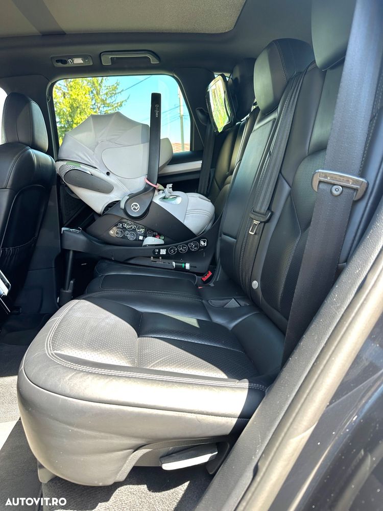 Porsche Cayenne - 14