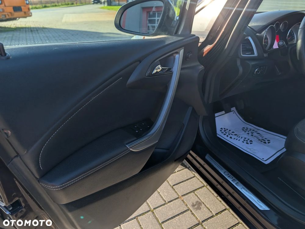 Opel Astra 1.4 Turbo - 31
