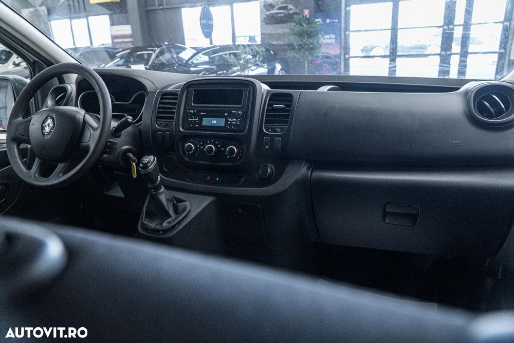 Renault Trafic 2.0 Blue dCi 120 Combi L2H1 8+1 locuri Authentique - 3