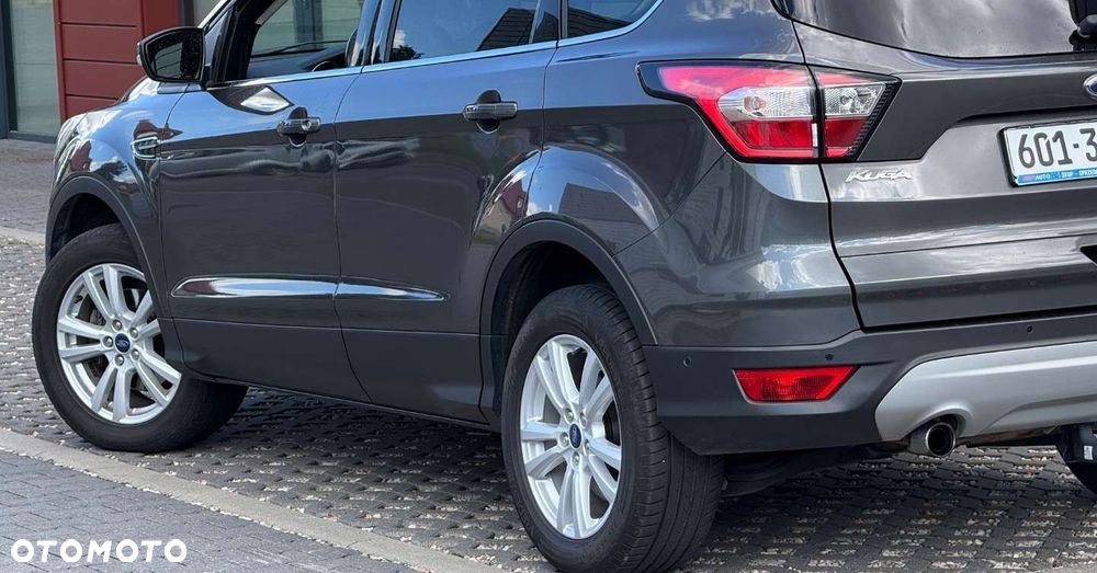 Ford Kuga - 12