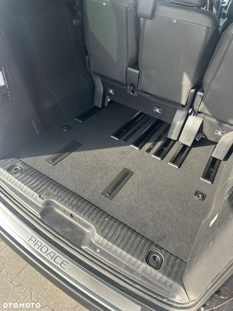 Toyota Proace Verso - 13