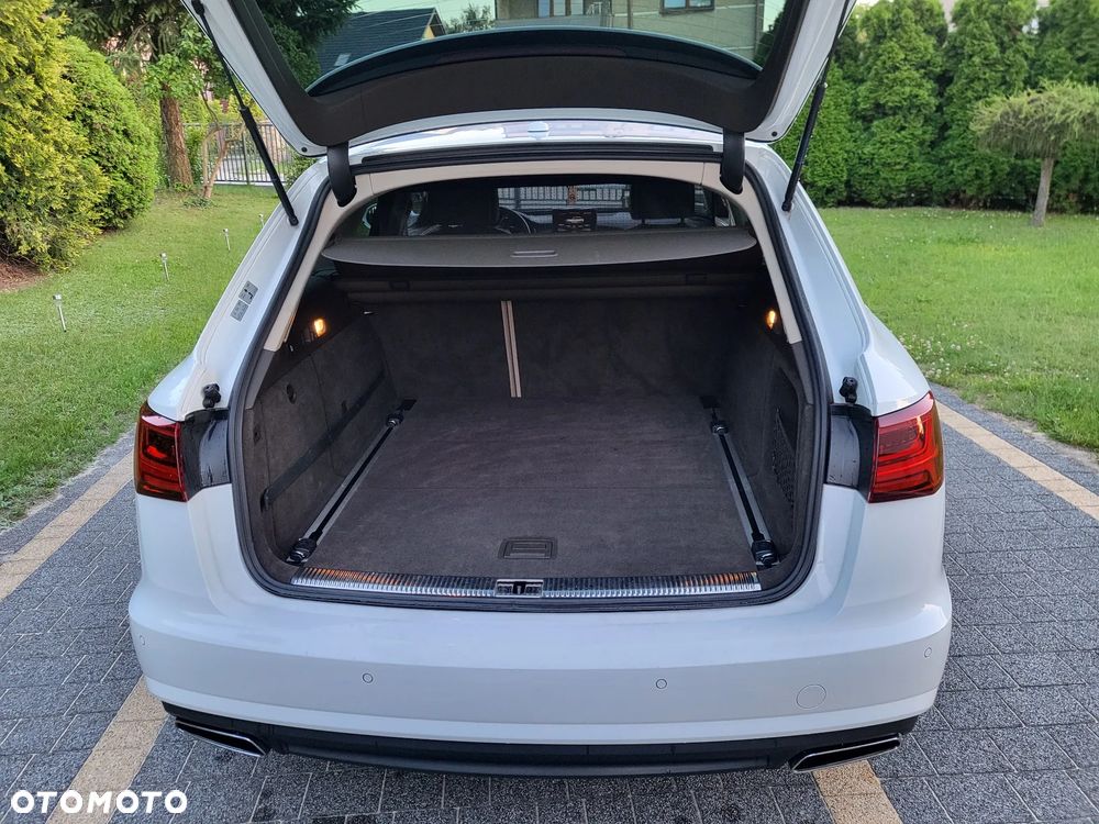 Audi A6 Avant 3.0 TDI S tronic - 16