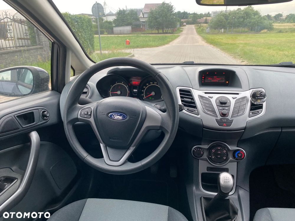 Ford Fiesta 1.25 Champions Edition - 20