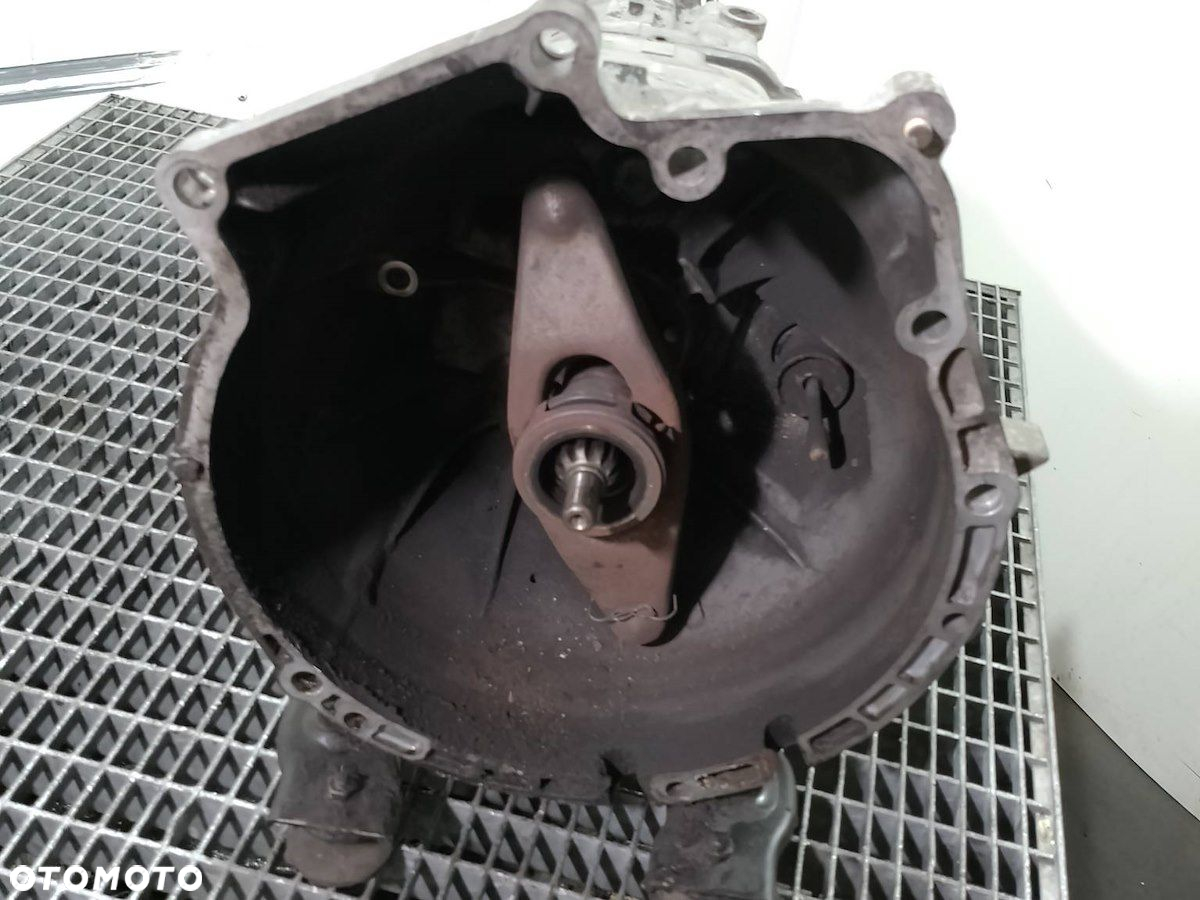 SKRZYNIA BIEGÓW MANUALNA BMW E36    AKG   2.0 B - 3