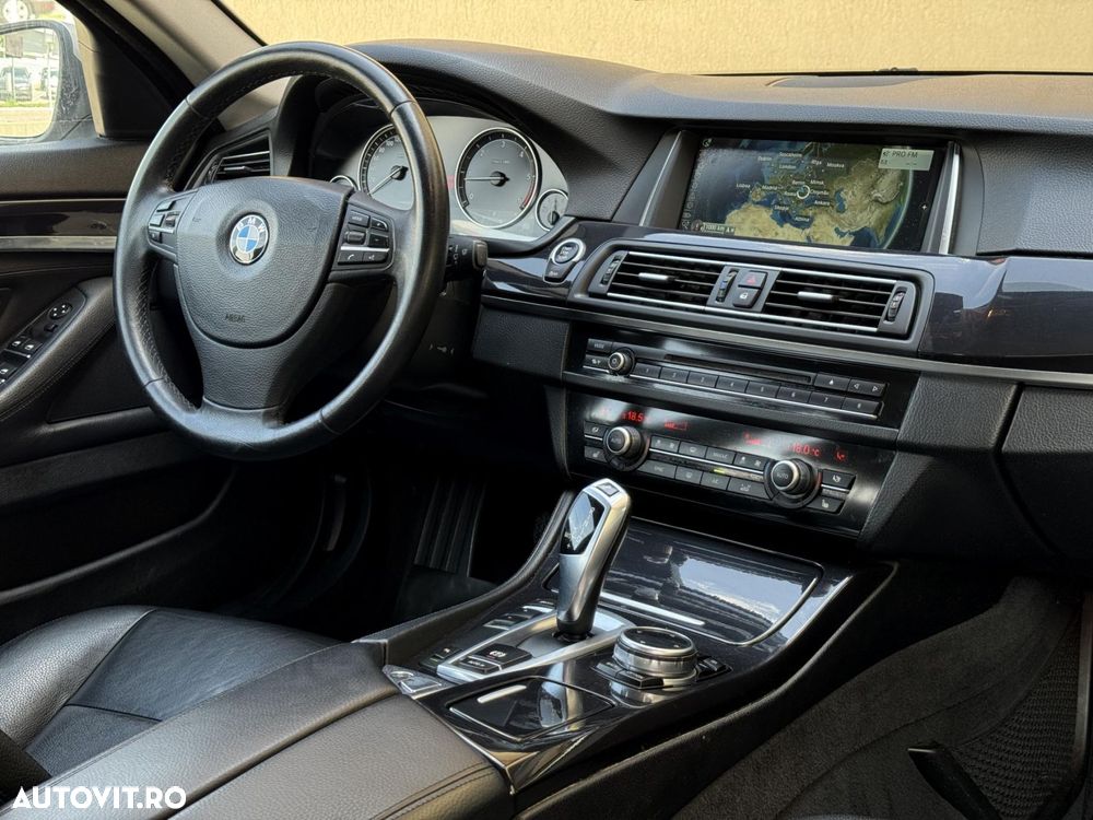 BMW Seria 5 520d - 7