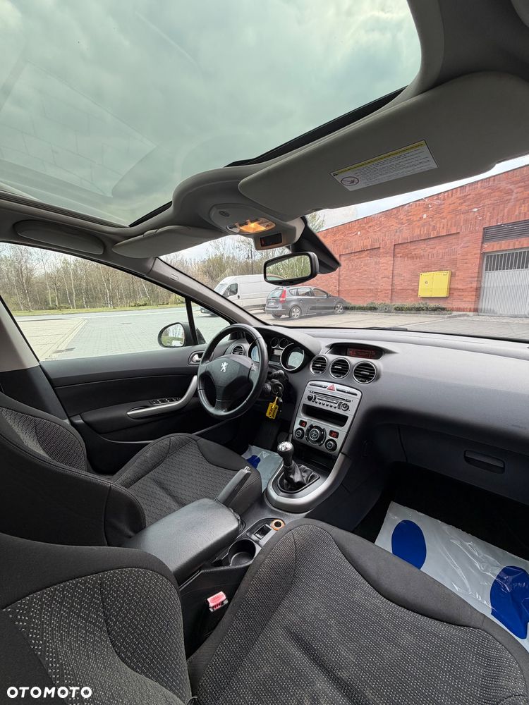 Peugeot 308 1.6 Trendy Navtech - 37