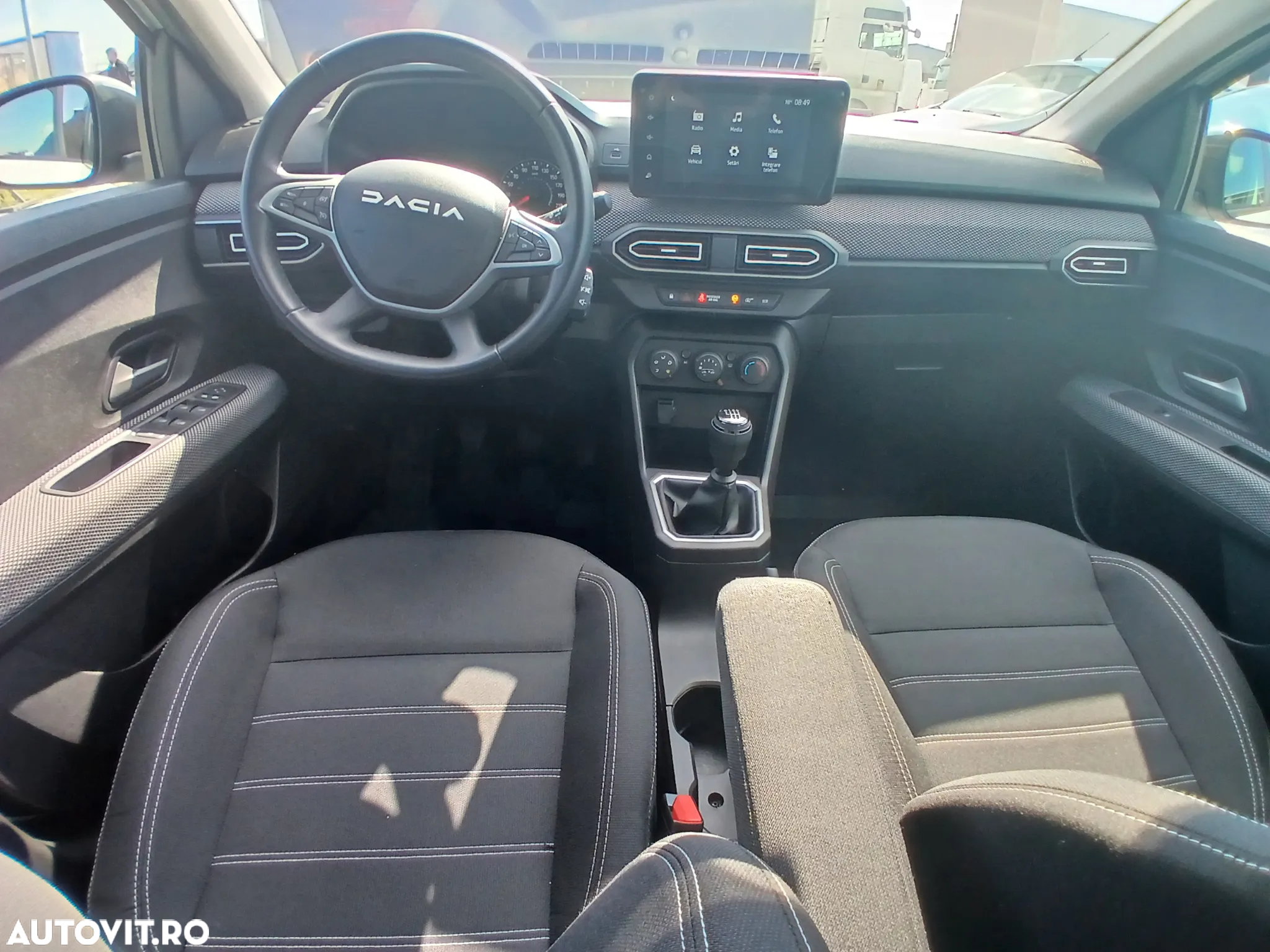 Dacia Logan TCe 90 MT6 Expression - 6