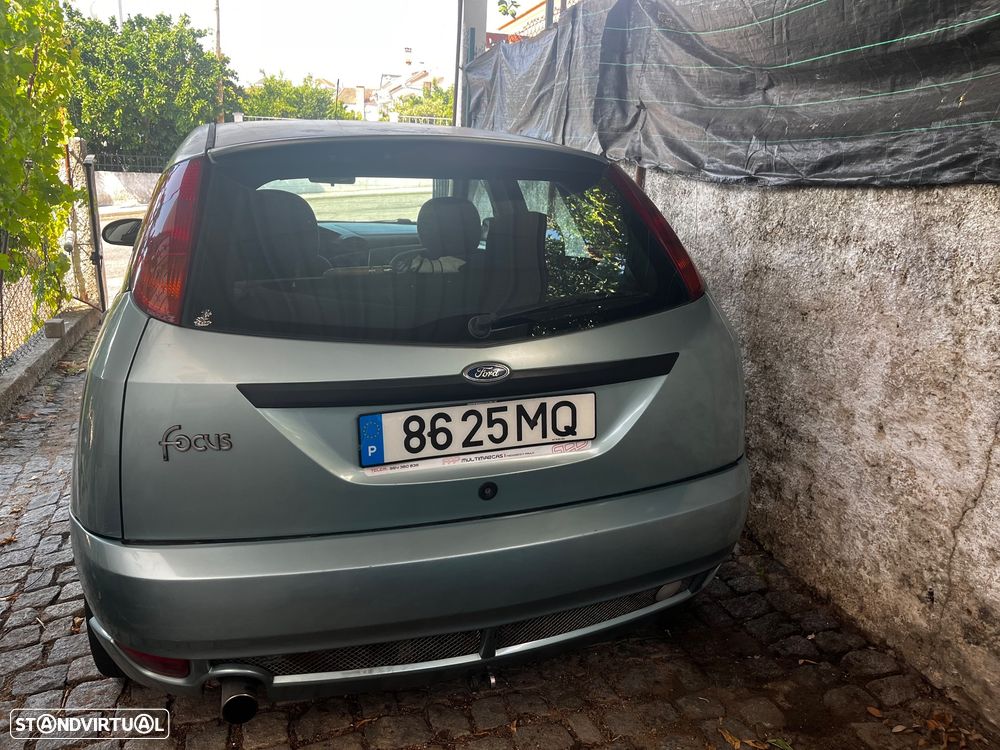 Ford Focus 1.4 Ambiente - 5