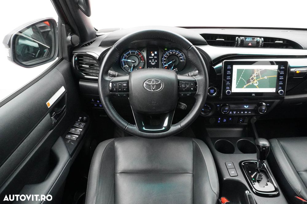 Toyota Hilux 4x4 Double Cab Autm. Invincible - 18