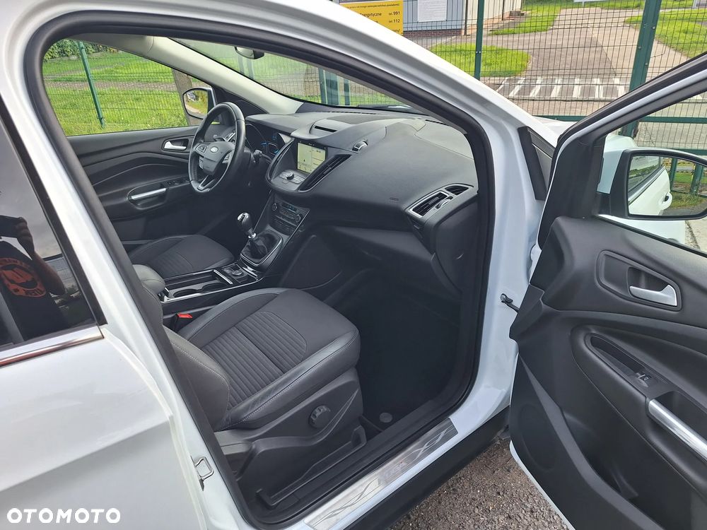 Ford Kuga - 15