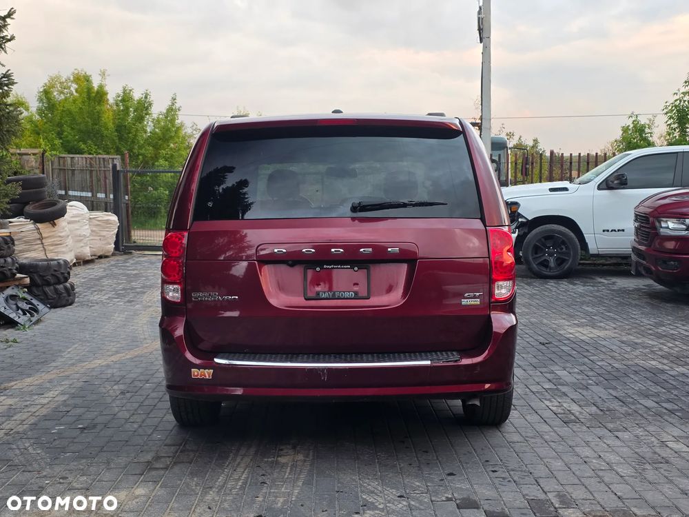 Dodge Grand Caravan 3.6 R/T - 5
