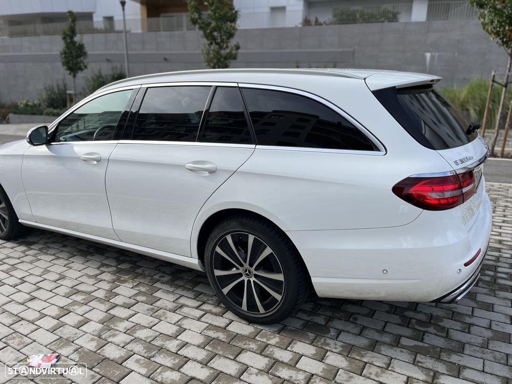 Mercedes-Benz E 300 de Exclusive Line 4Matic - 6