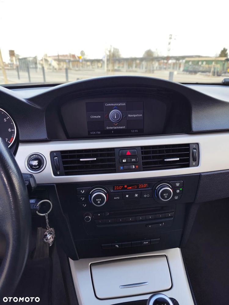 BMW Seria 3 - 33