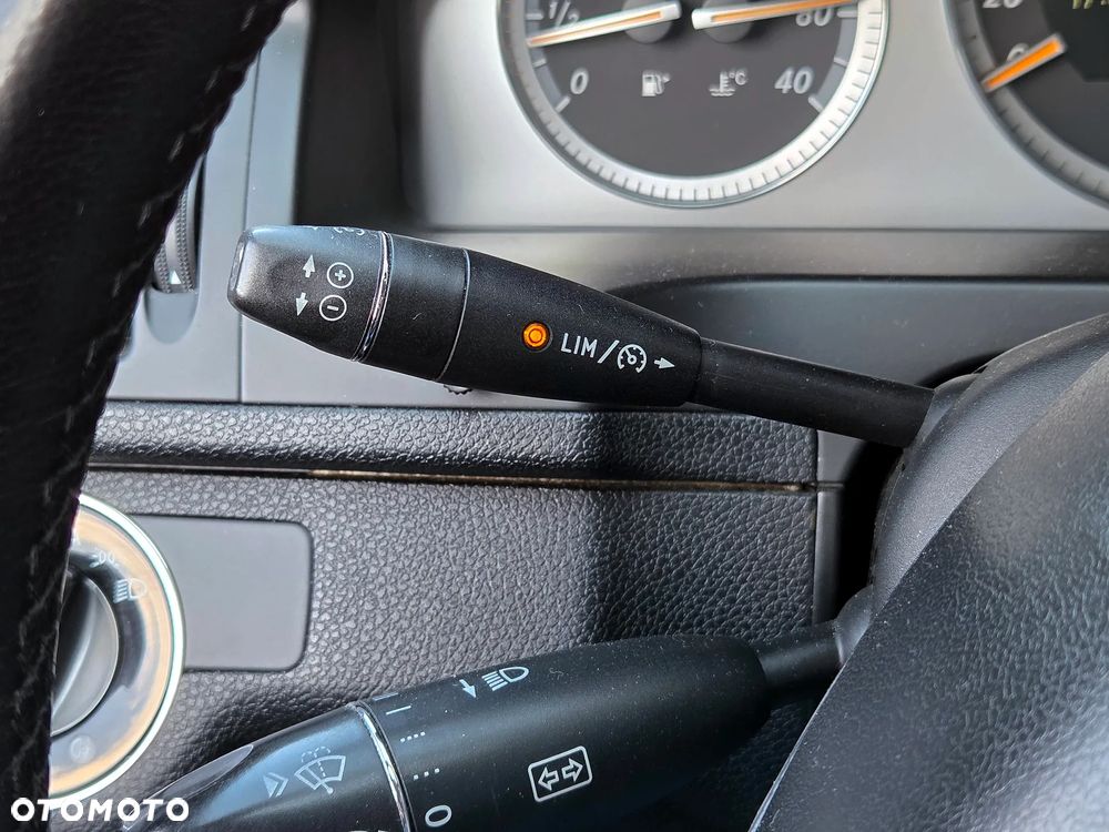 Mercedes-Benz Klasa C 220 CDI DPF Automatik Avantgarde - 21