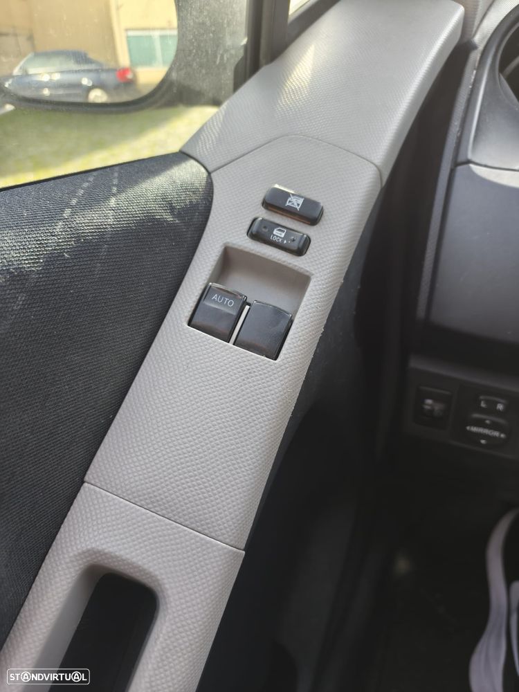 Toyota Yaris 1.3 VVT-i Sol High Pack - 24