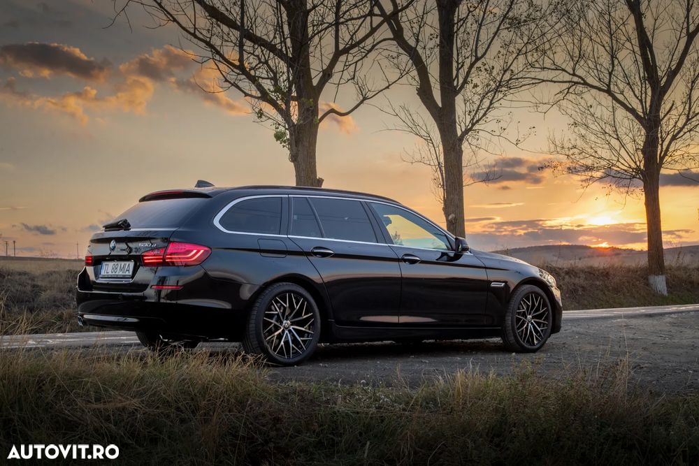 BMW Seria 5 530d xDrive Touring Aut. - 16