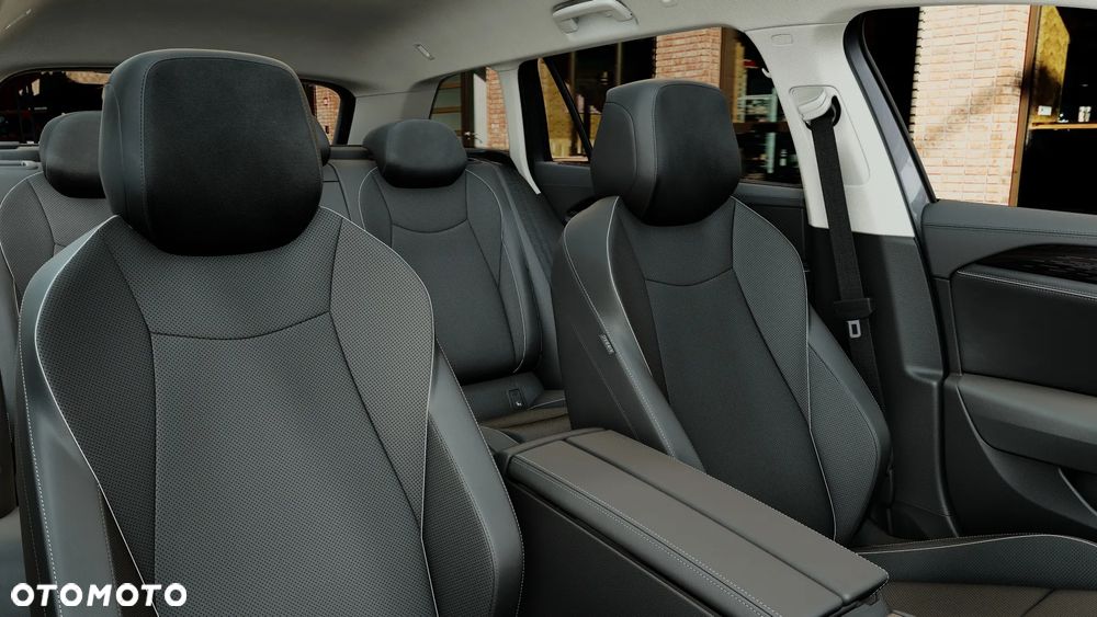 Volkswagen Passat Variant 1.5 TSI ACT mHEV Business Plus DSG - 12