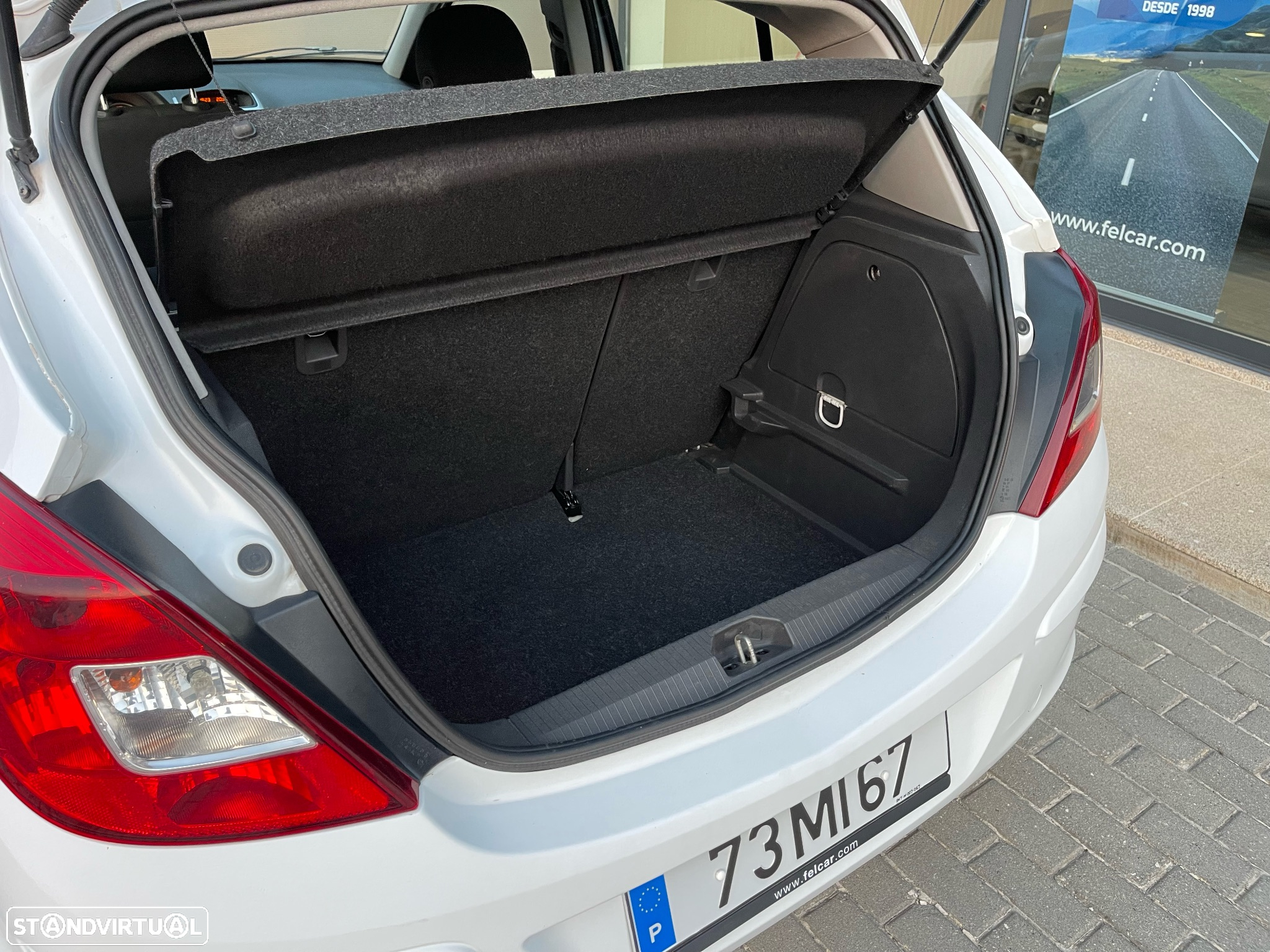 Opel Corsa 1.2 Enjoy - 13