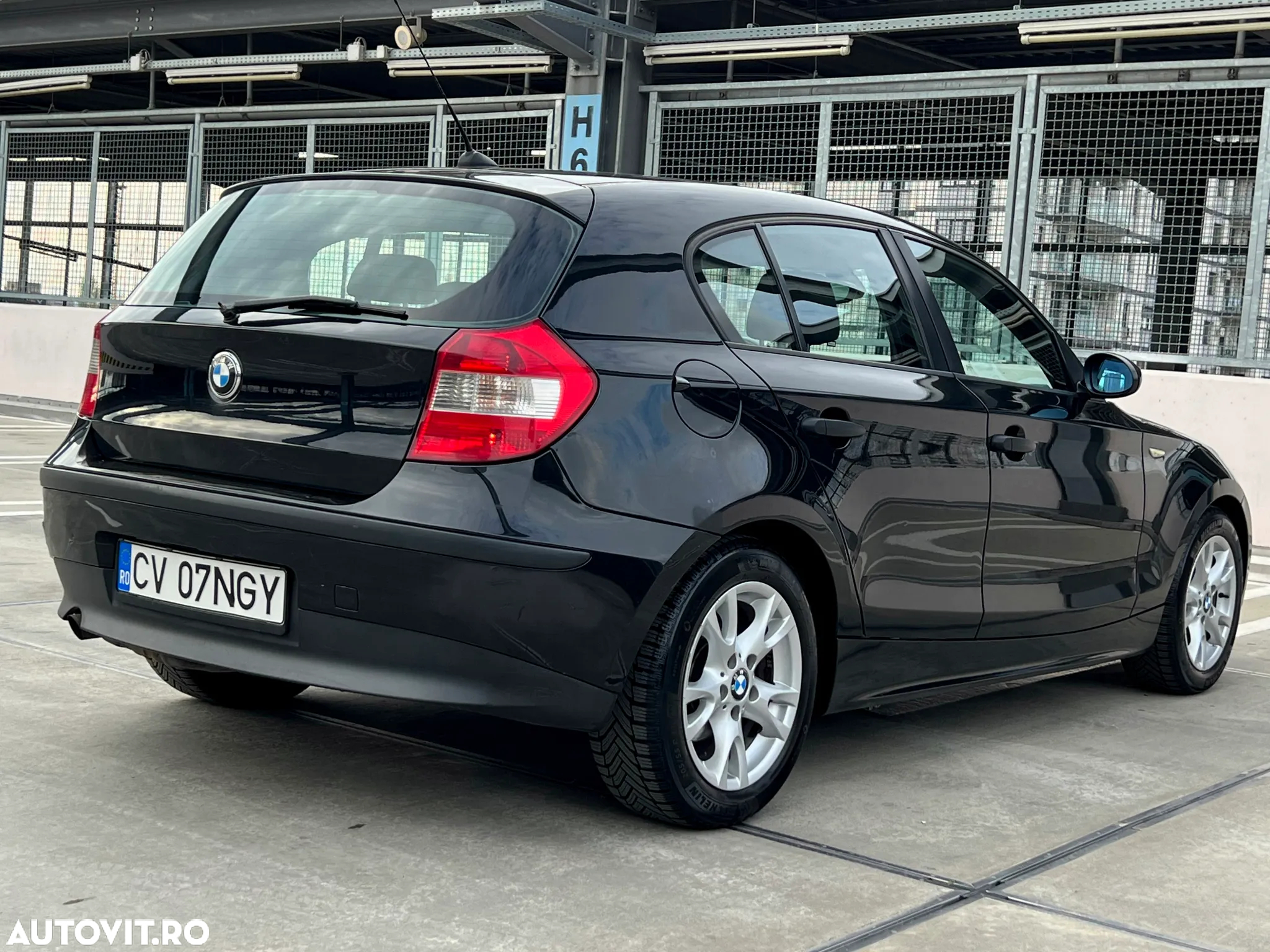 BMW Seria 1 118i - 5
