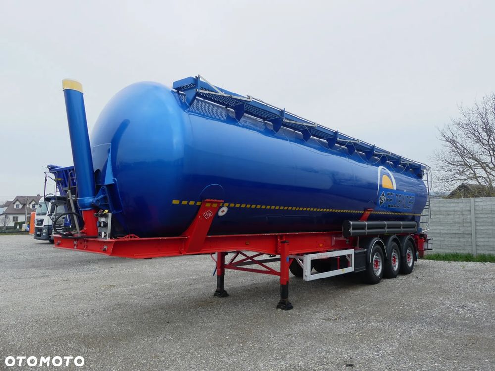 Feldbinder SILOS 60000 / KIPROWANA / OŚ PODNOSZONA / - 2