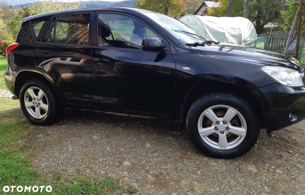 Toyota RAV4 - 4