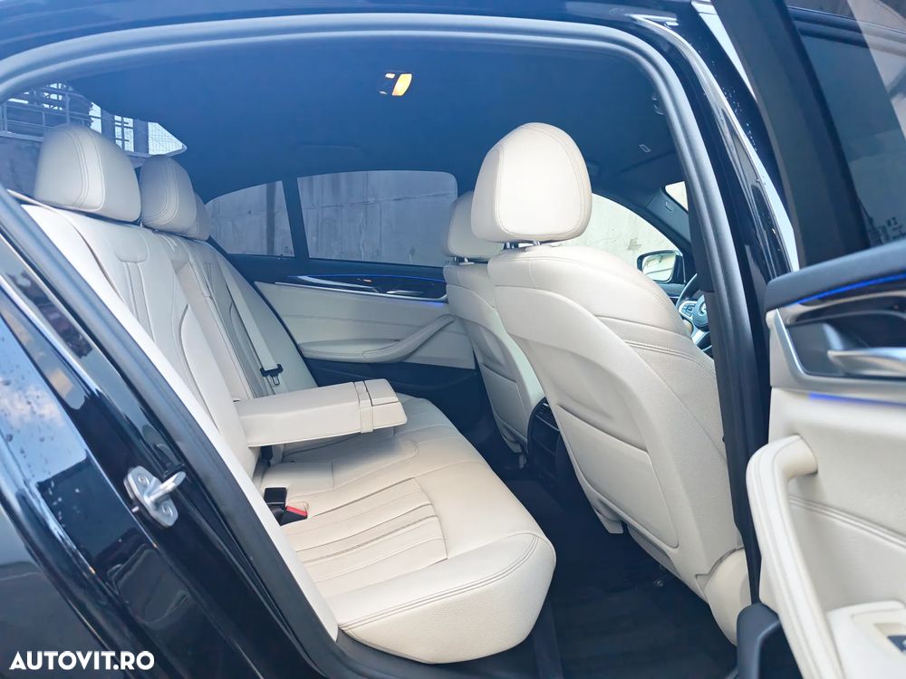 BMW Seria 5 520d Aut. - 9