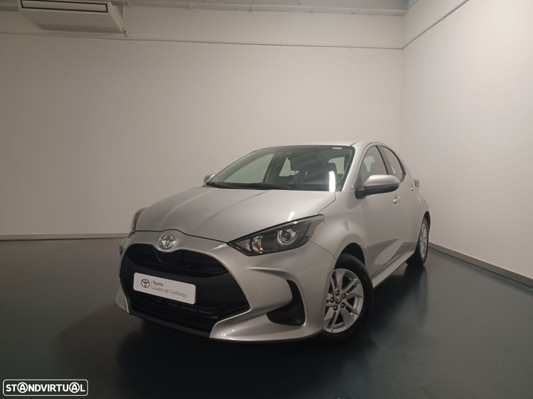 Toyota Yaris 1.0 VVT-i Comfort Plus - 1