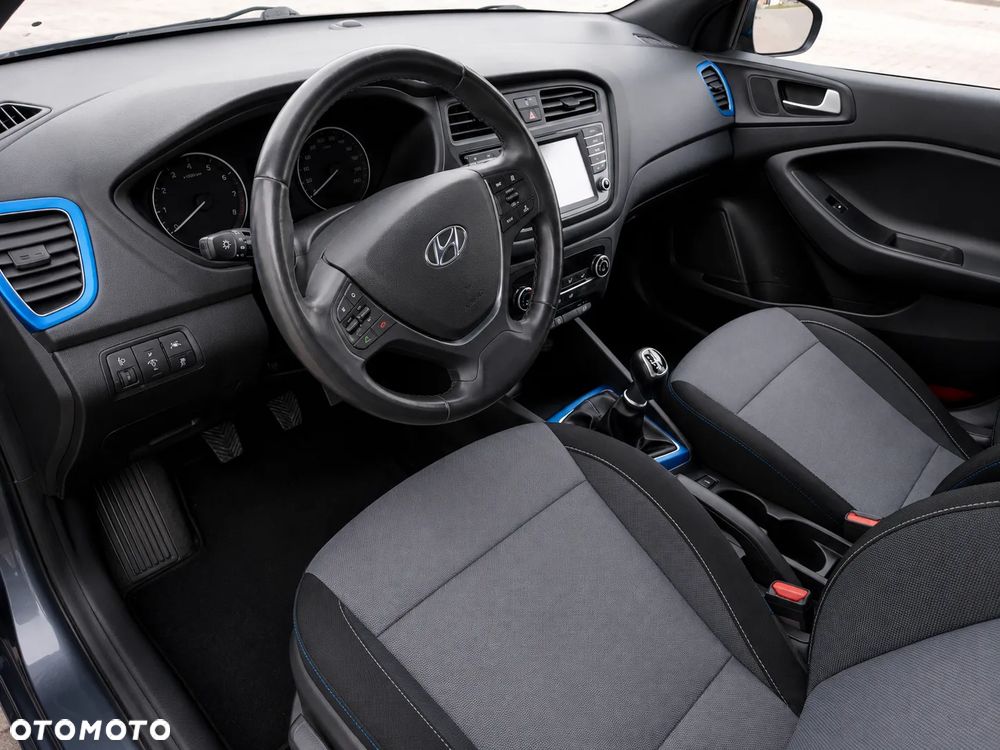 Hyundai i20 blue 1.0 T-GDI Passion Plus - 14