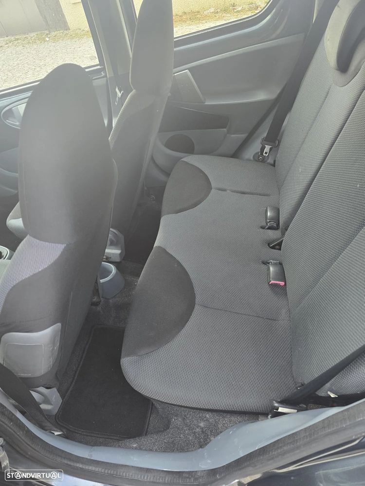 Toyota Aygo 1.0 - 4