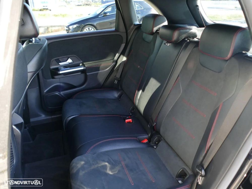 Mercedes-Benz B 250 e AMG Line - 32