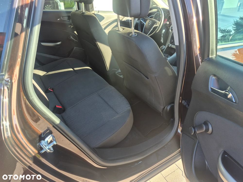 Opel Astra 1.4 Turbo - 12