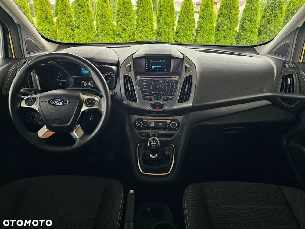 Ford Tourneo Connect - 26