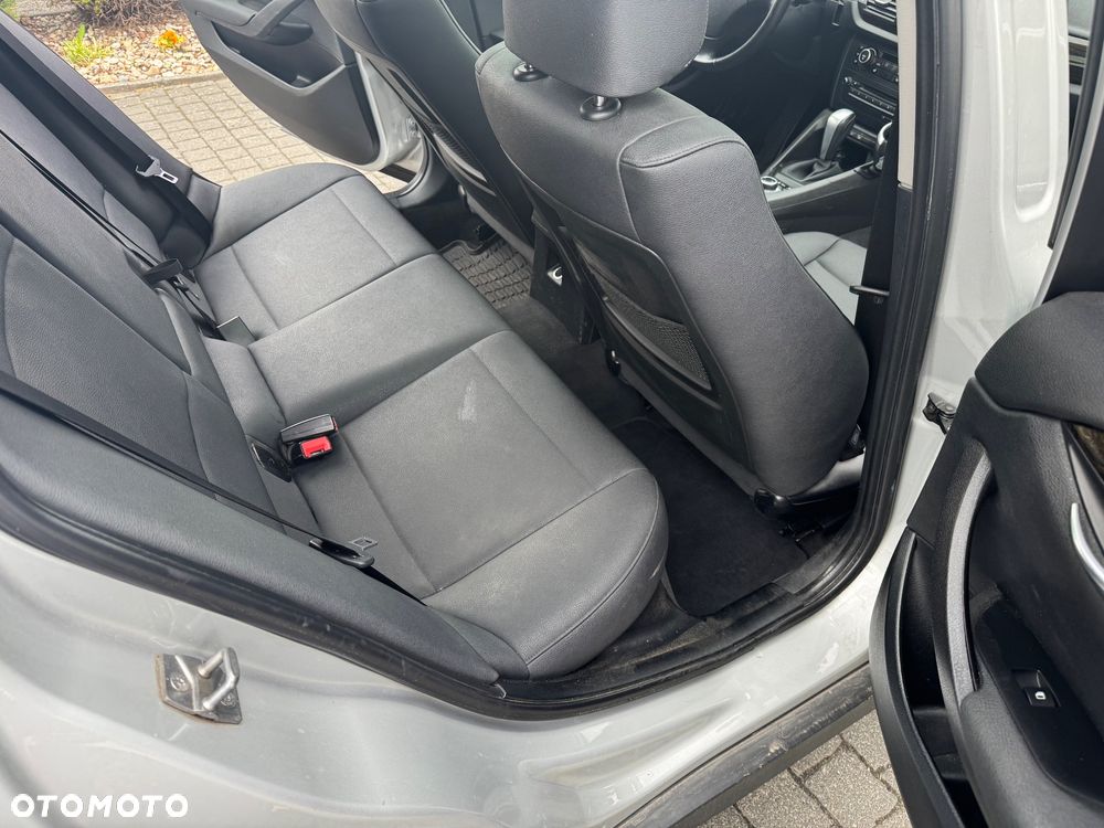 BMW X1 xDrive20d - 8