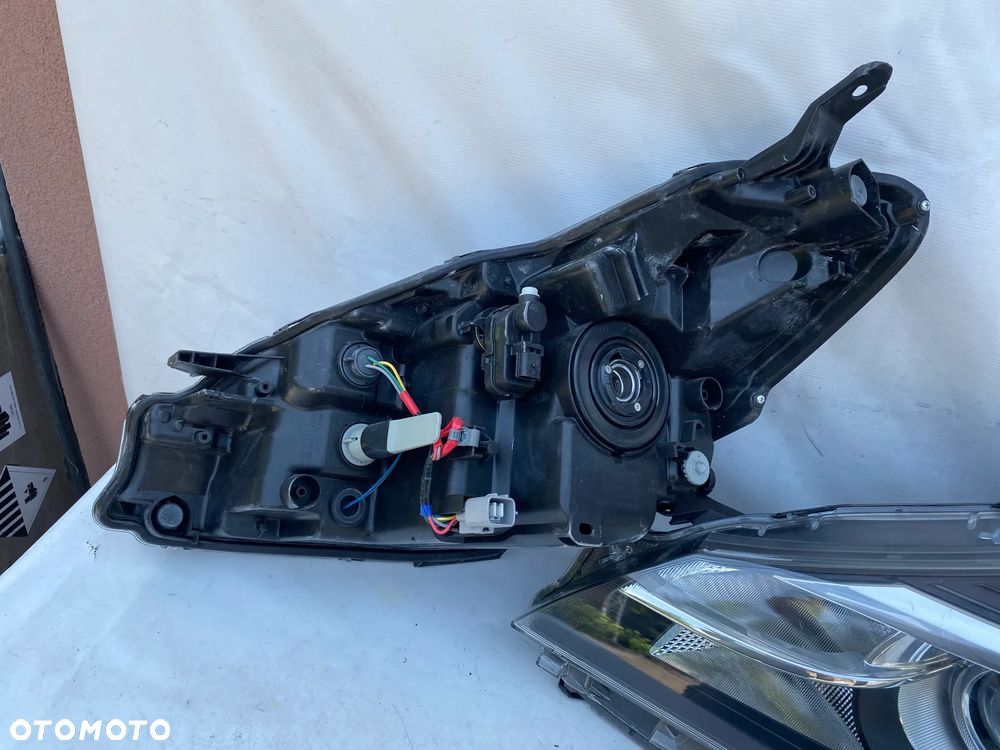 lampy yaris III 3 soczewki  komplet eu całe - 5