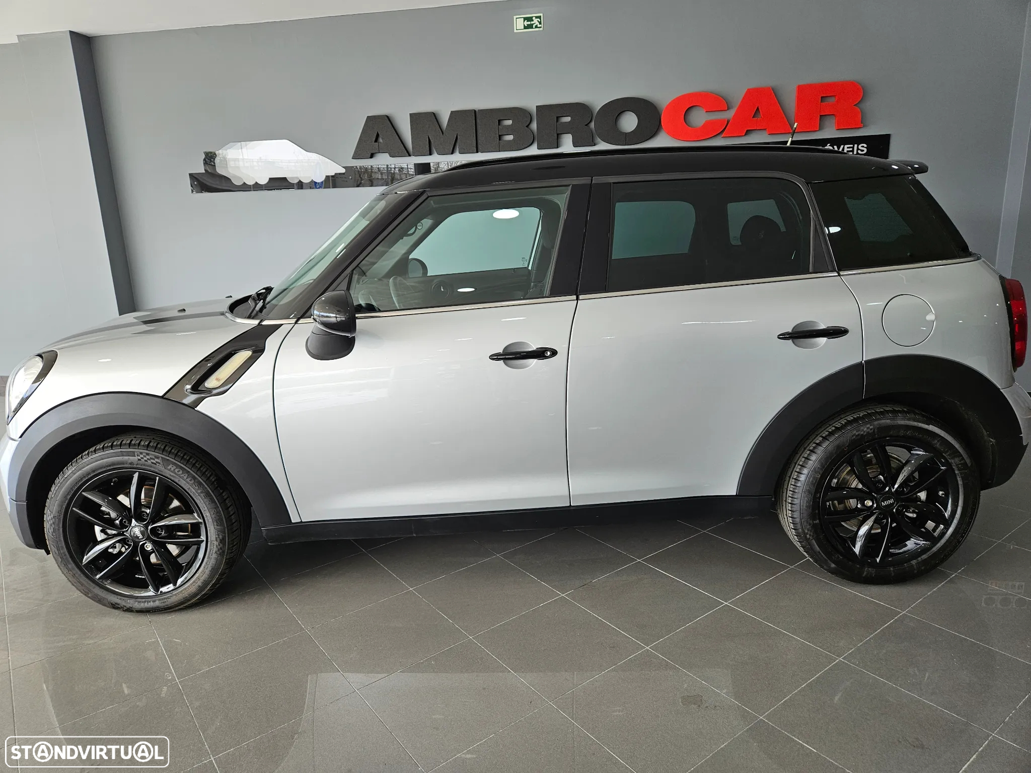 MINI Countryman One D - 4