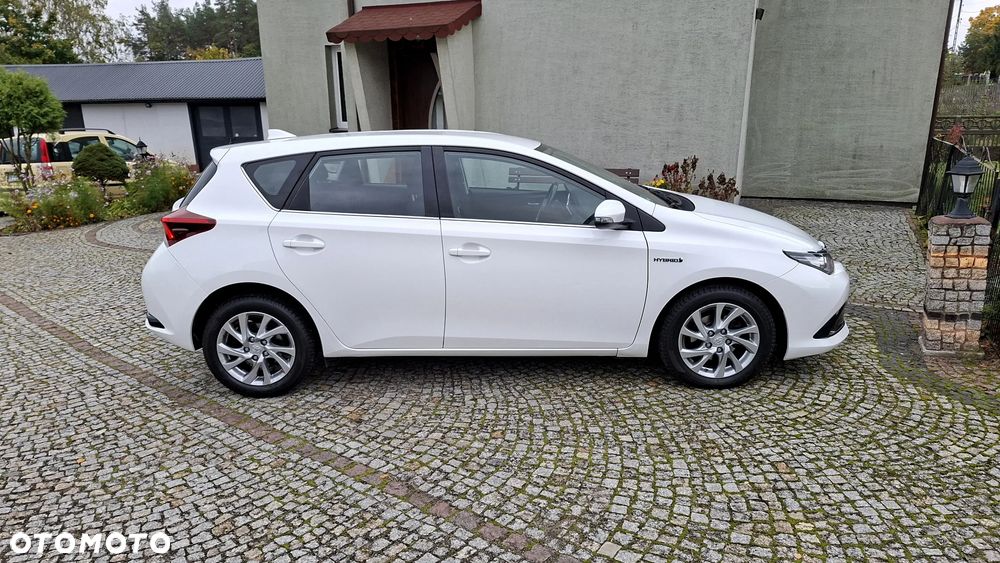 Toyota Auris 1.8 HSD Luna - 19