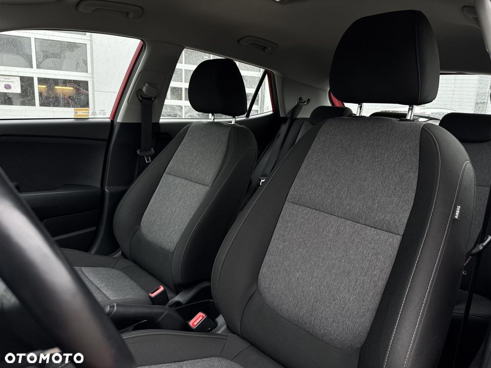 Kia Stonic 1.2 M - 11